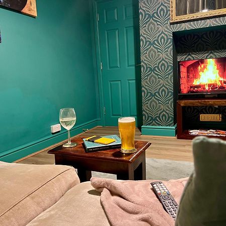 The Rose- Grd Floor, 2-5 Beds, Smarttv, Uni, Tram, M250 Fibre Lejlighed Nottingham Eksteriør billede