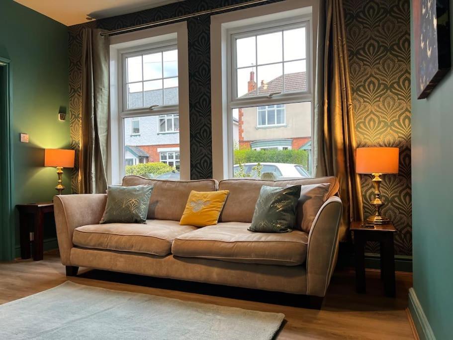 The Rose- Grd Floor, 2-5 Beds, Smarttv, Uni, Tram, M250 Fibre Lejlighed Nottingham Eksteriør billede