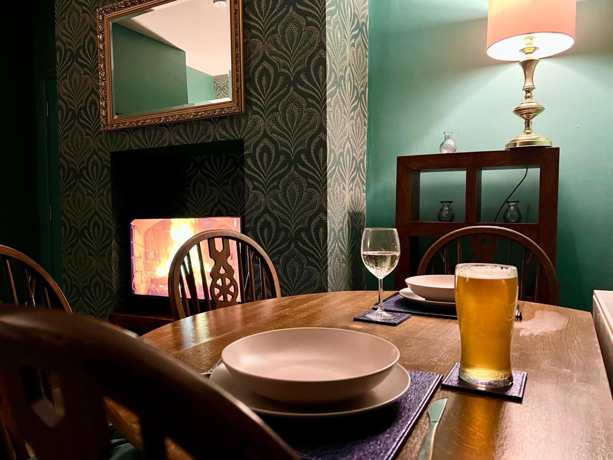 The Rose- Grd Floor, 2-5 Beds, Smarttv, Uni, Tram, M250 Fibre Lejlighed Nottingham Eksteriør billede