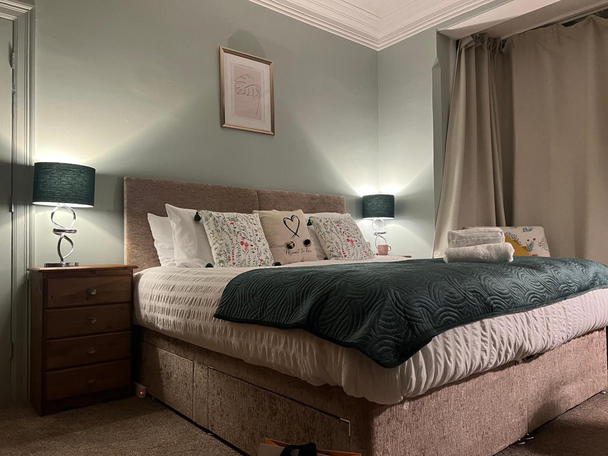 The Rose- Grd Floor, 2-5 Beds, Smarttv, Uni, Tram, M250 Fibre Lejlighed Nottingham Eksteriør billede